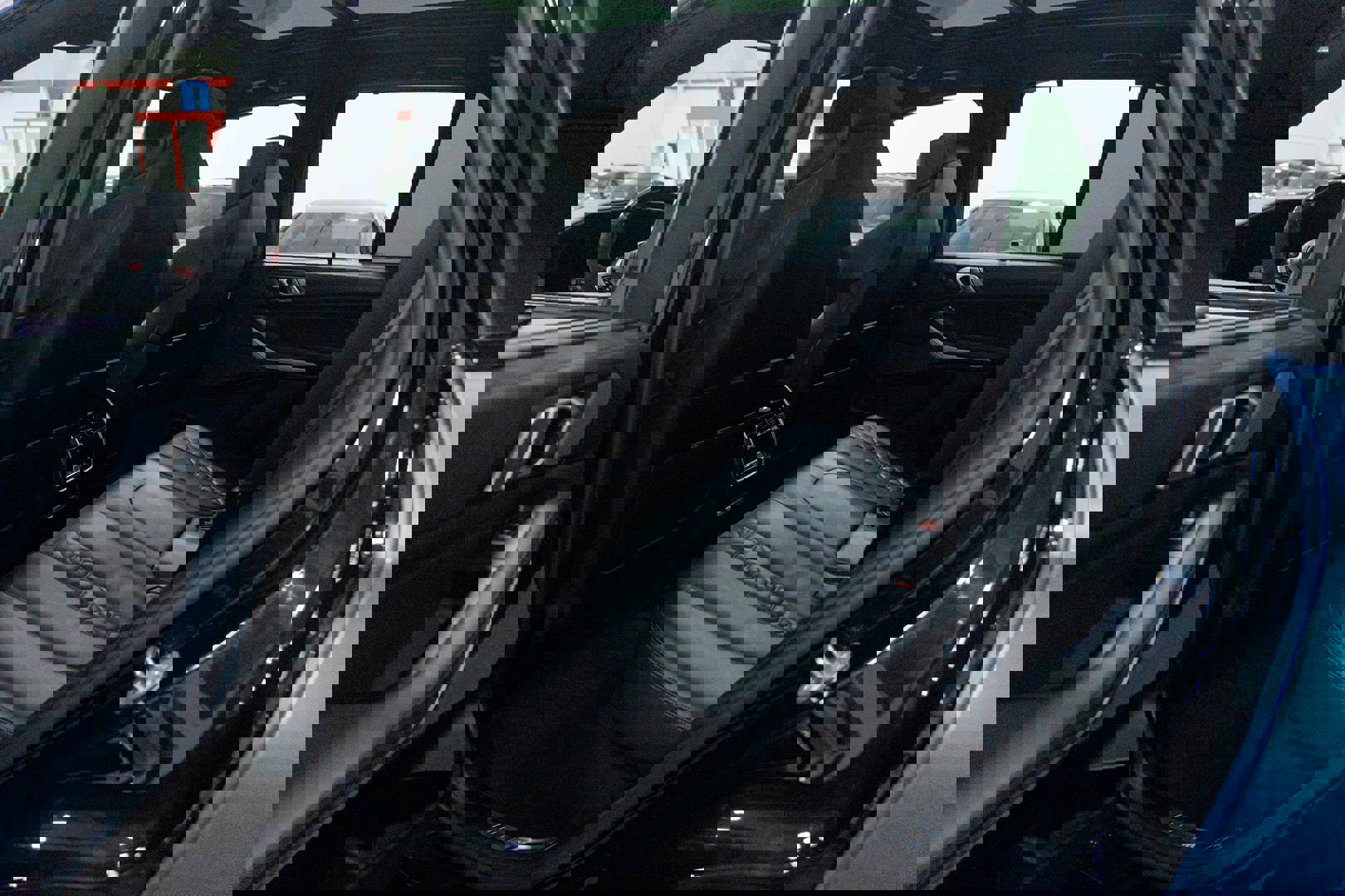 Used 2022 BMW X5 M w/ Executive Package image 29