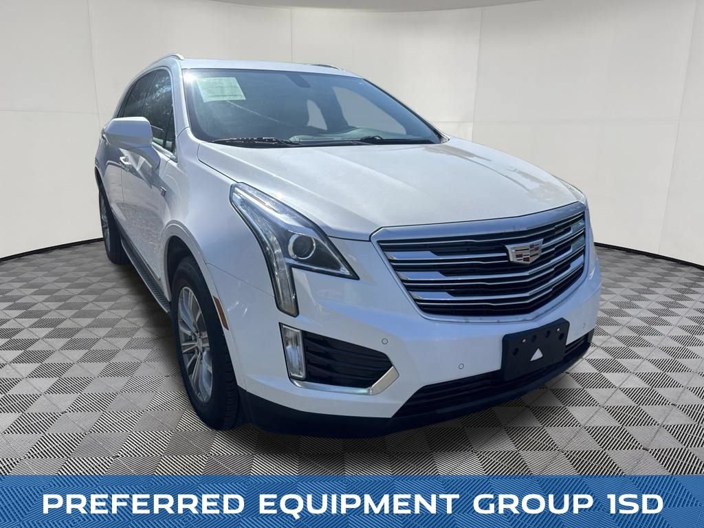 Used 2017 Cadillac XT5 Luxury AWD/4WD image 4