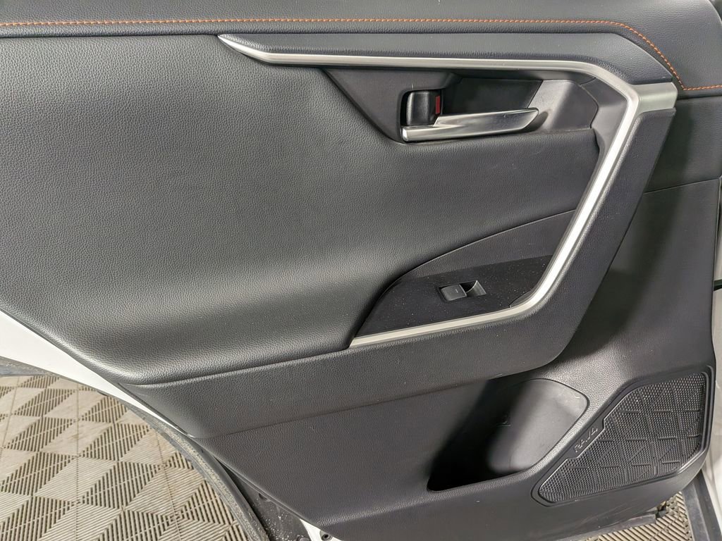 Used 2024 Toyota RAV4 Adventure image 31