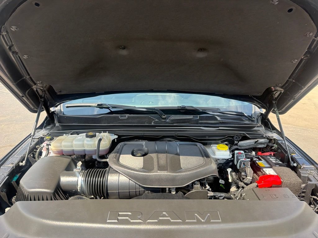 Used 2025 RAM 1500 Big Horn AWD/4WD image 39