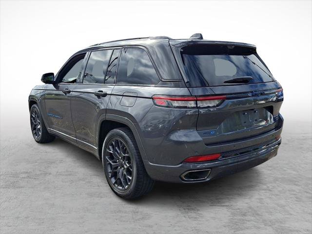 Certified 2024 Jeep Grand Cherokee Summit AWD/4WD image 3