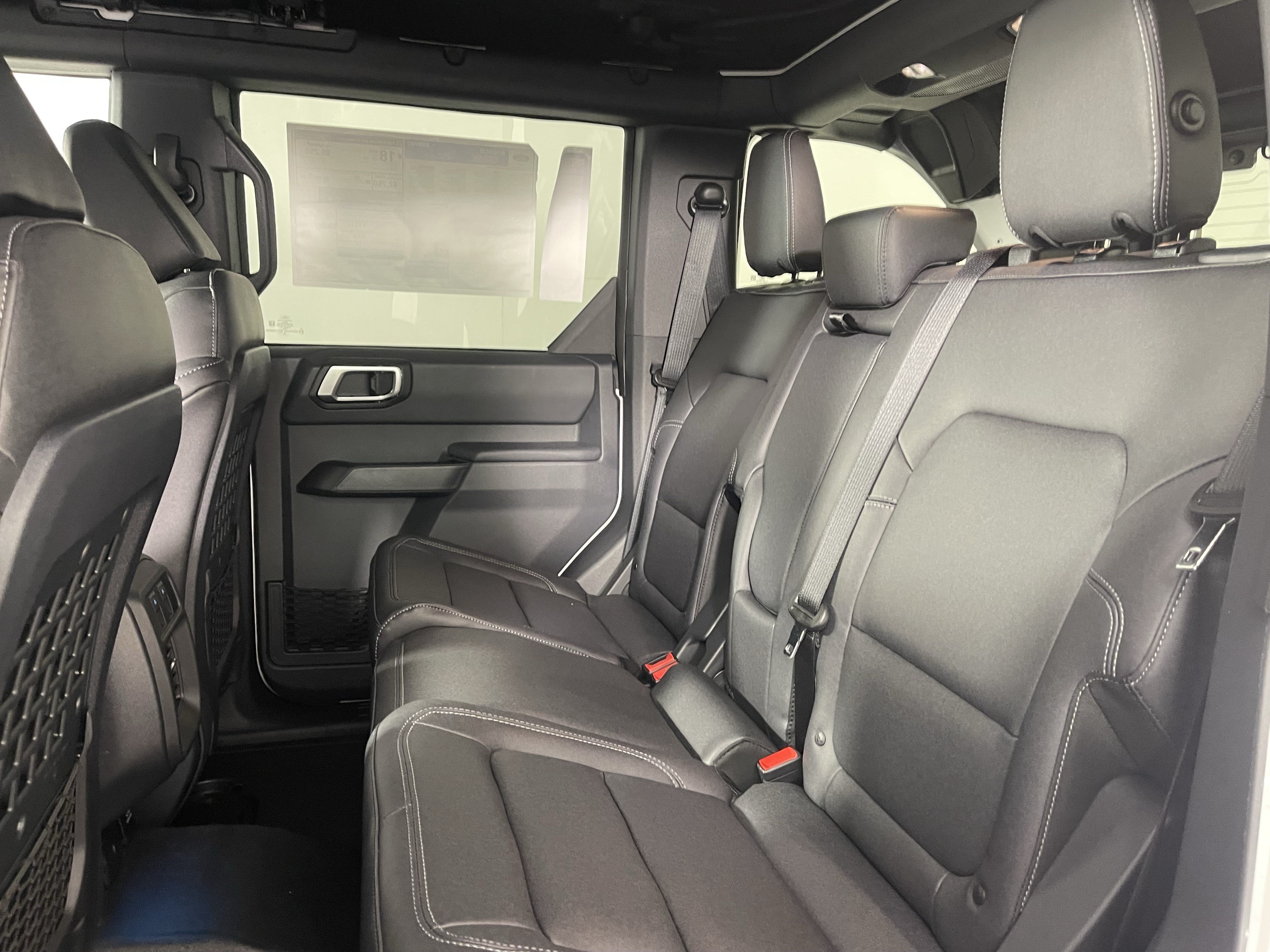 New 2026 Ford Bronco Big Bend w/ Black Diamond Package AWD/4WD image 15