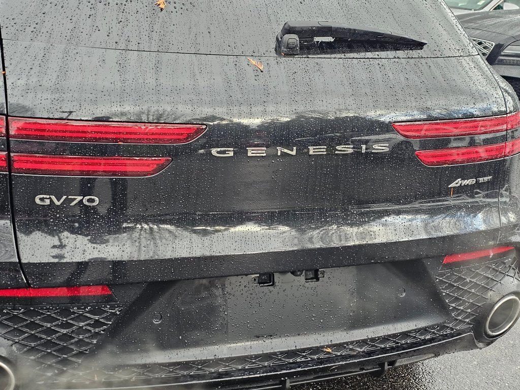 Used 2025 Genesis GV70 3.5T Sport w/ Sport Prestige Package image 25