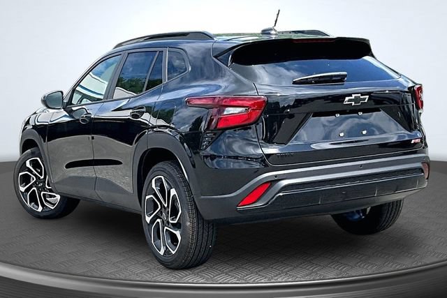 New 2026 Chevrolet Trax RS w/ Driver Confidence Package FWD image 3