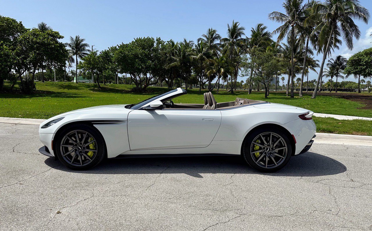 Used 2019 Aston Martin DB11 Volante RWD image 6