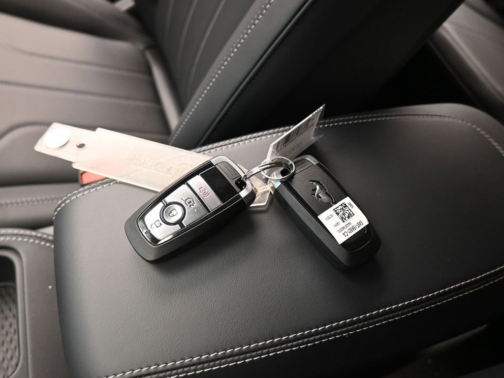 New 2026 Ford Mustang Mach-E Select image 16