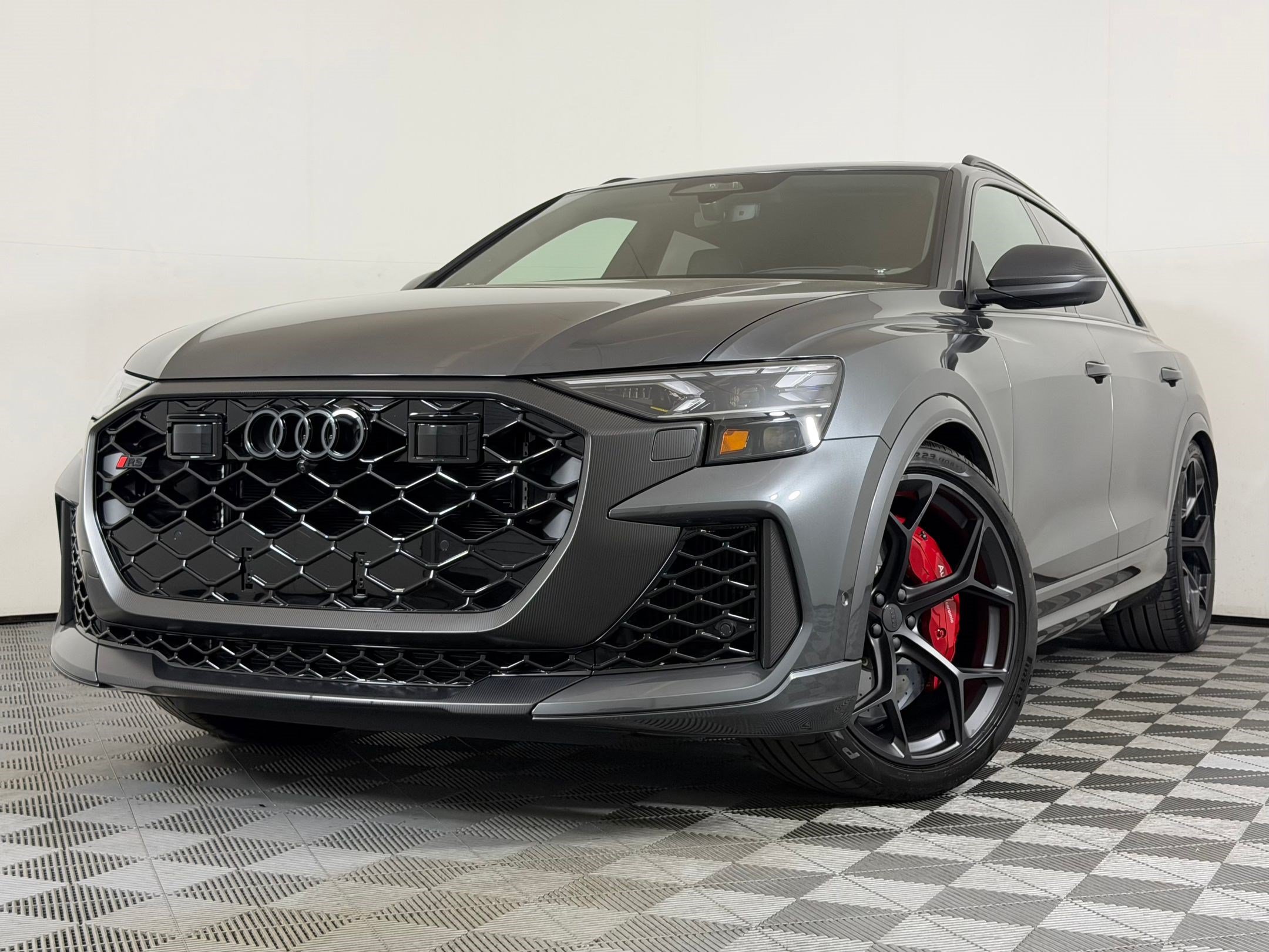 New 2027 Audi RS Q8 performance AWD/4WD image 30