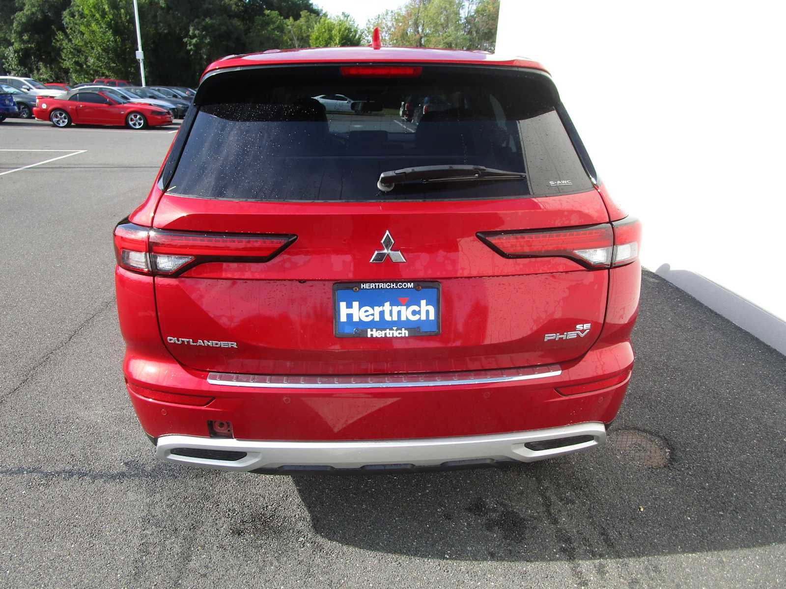Used 2023 Mitsubishi Outlander SE image 6