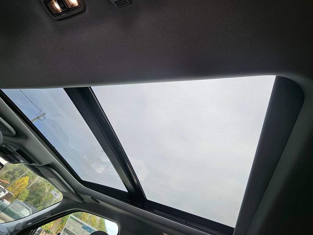 New 2026 Ford F250 Lariat w/ Black Appearance Package image 20