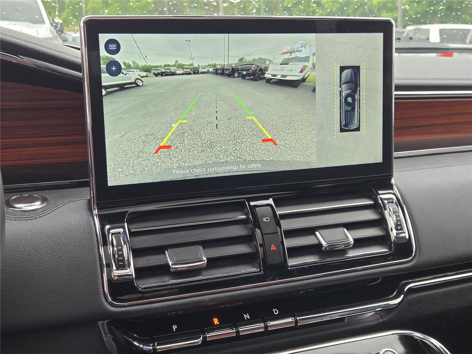 Used 2024 Lincoln Navigator Premiere AWD/4WD image 32