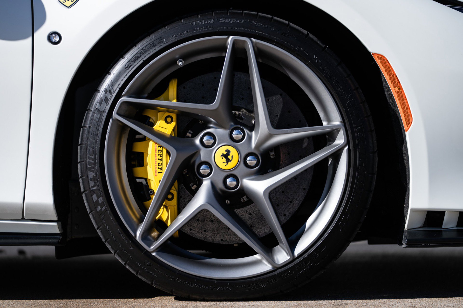 Used 2023 Ferrari F8 Tributo image 35