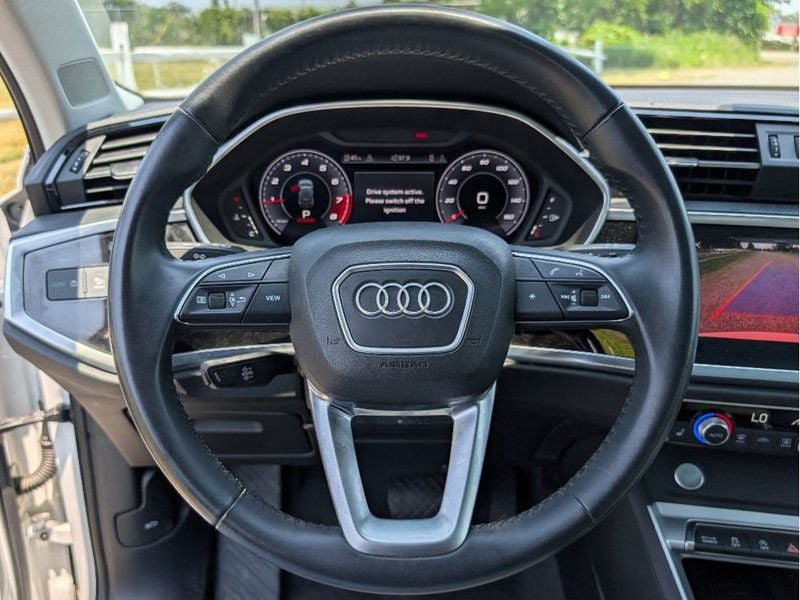 Used 2020 Audi Q3 2.0T Premium Plus AWD/4WD image 23
