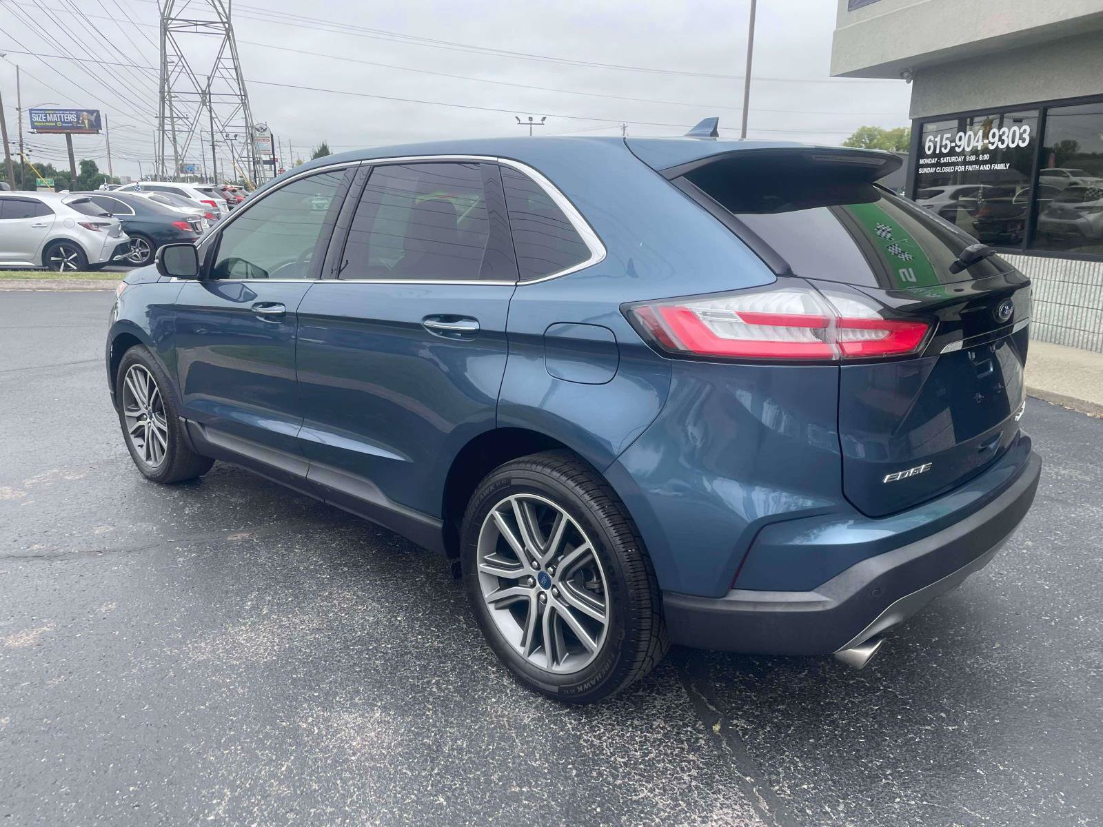 Used 2019 Ford Edge Titanium AWD/4WD image 5