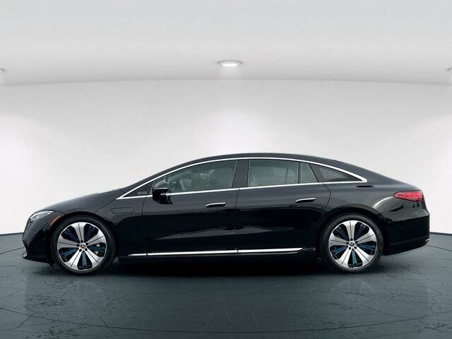 Used 2022 Mercedes-Benz EQS 450+ Sedan image 3