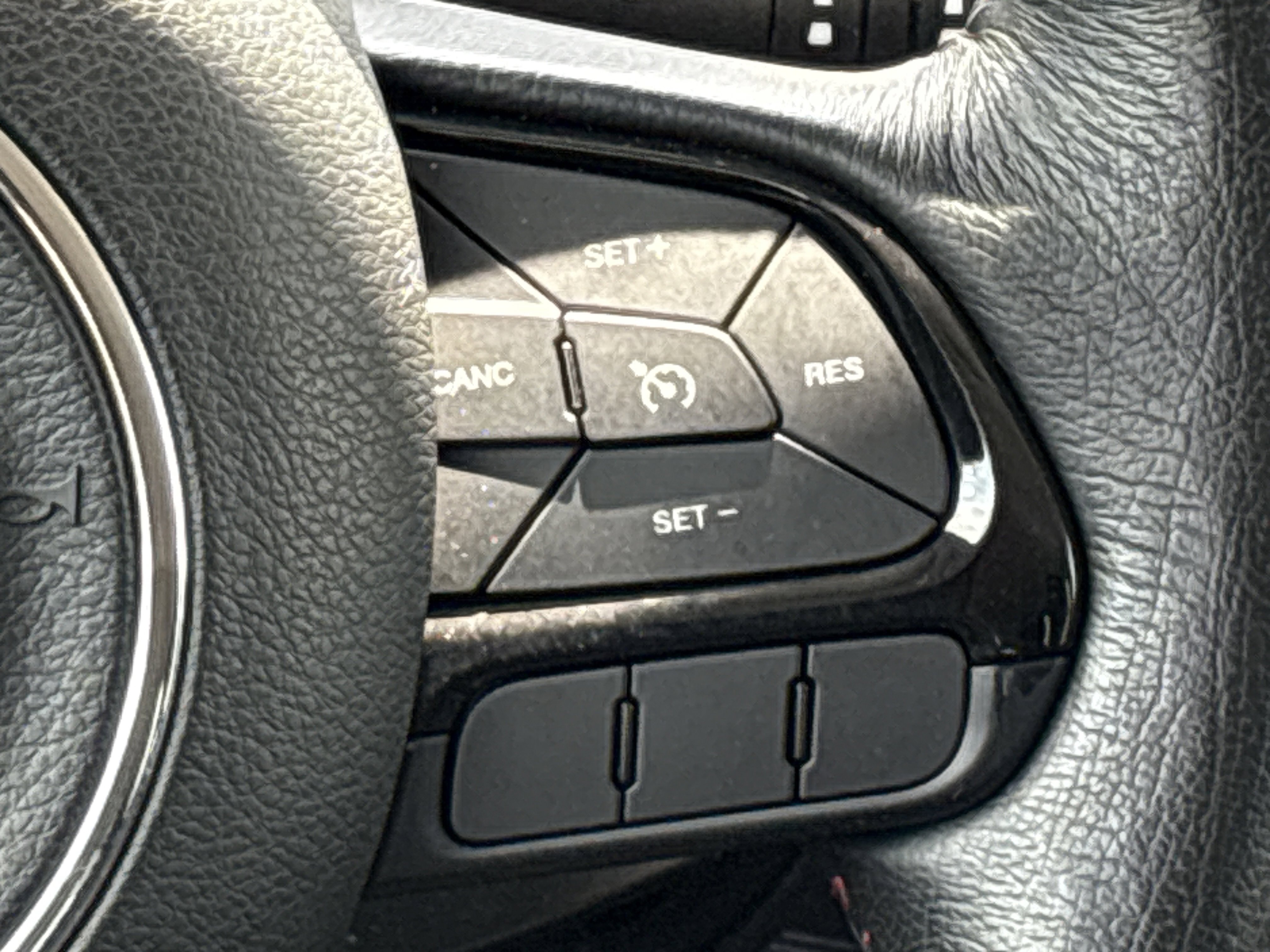 Certified 2022 Jeep Renegade Trailhawk AWD/4WD image 23