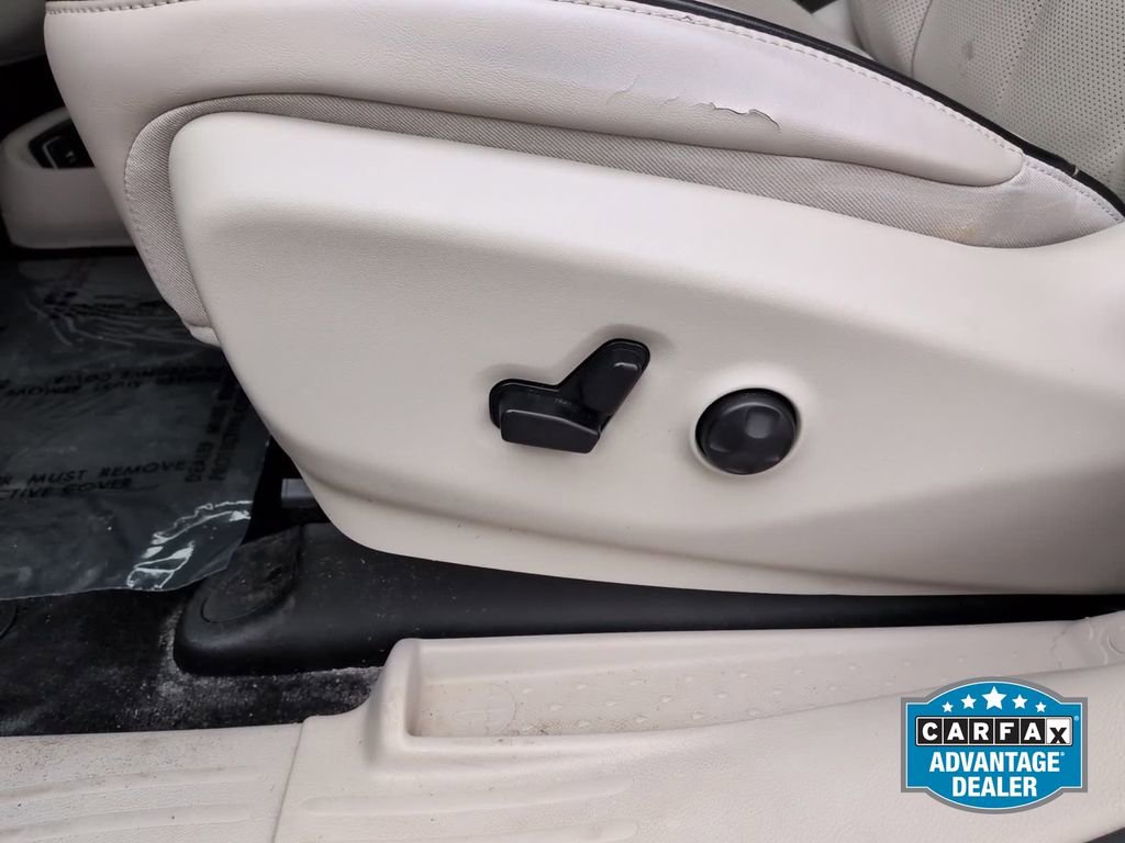 Used 2020 Chrysler Pacifica Limited w/ Advanced Safetytec Group image 14