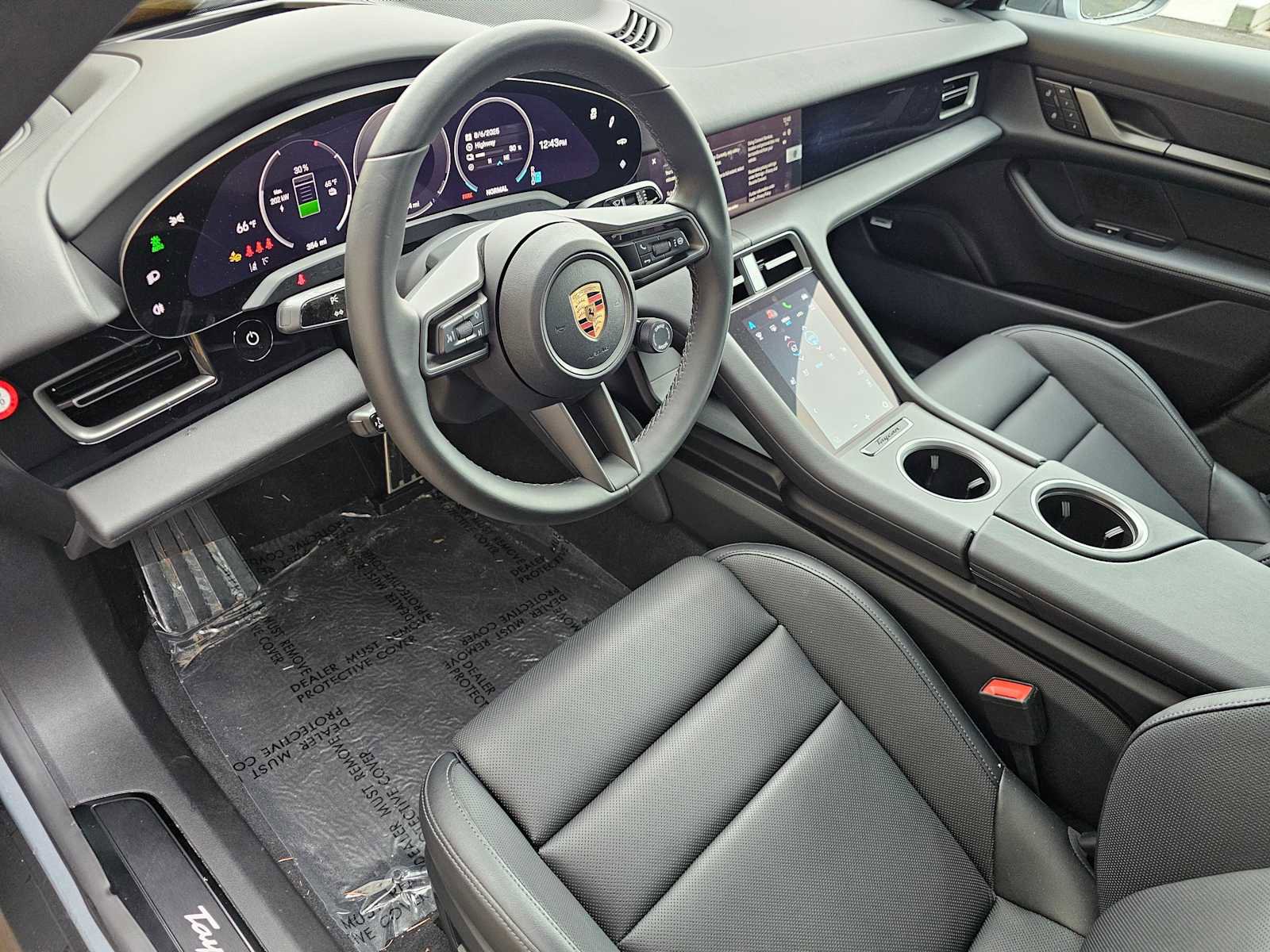 New 2025 Porsche Taycan image 4