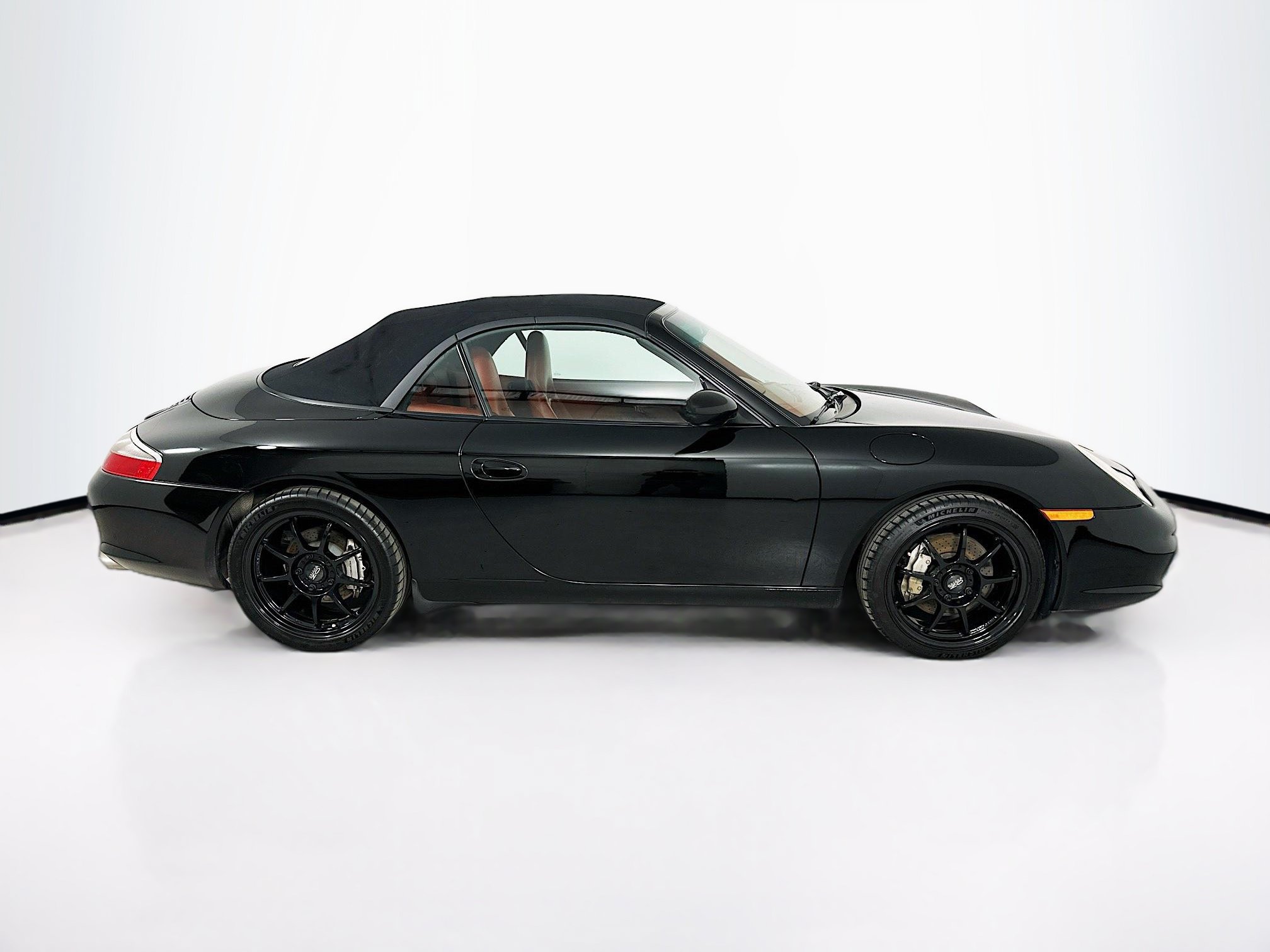 Used 2003 Porsche 911 Carrera 4 AWD/4WD image 5