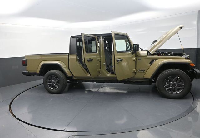 New 2026 Jeep Gladiator Sport image 34