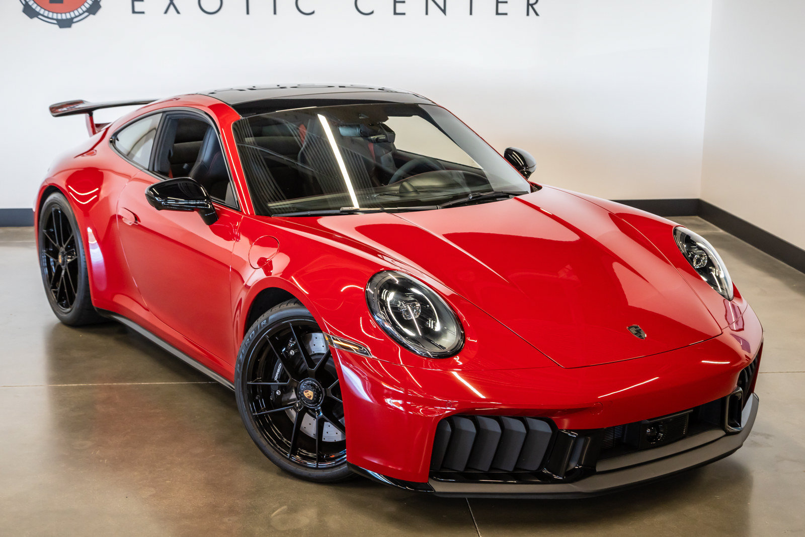 Used 2025 Porsche 911 Carrera GTS RWD image 2