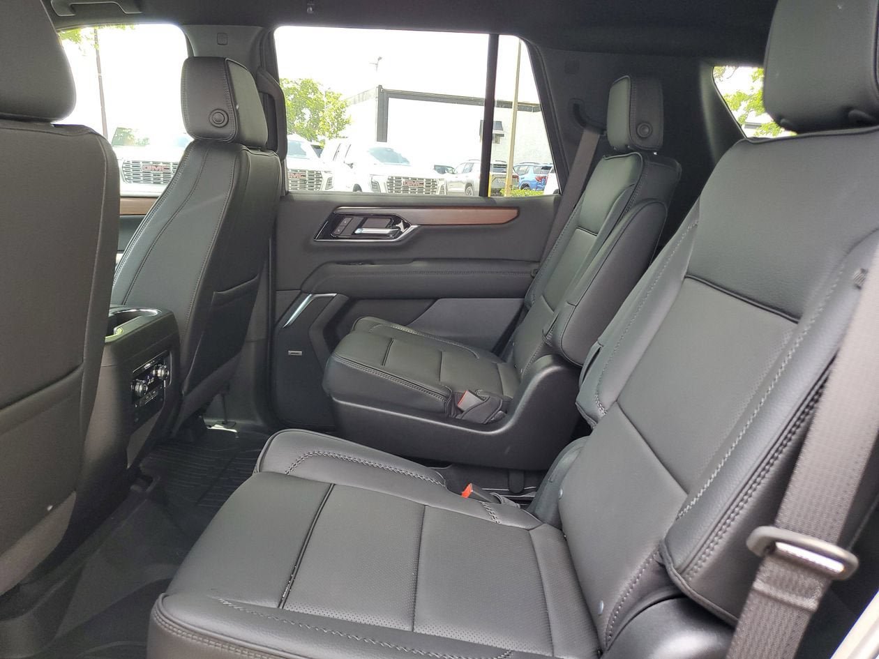 New 2026 GMC Yukon Denali w/ LPO, Floor Liner Package RWD image 11
