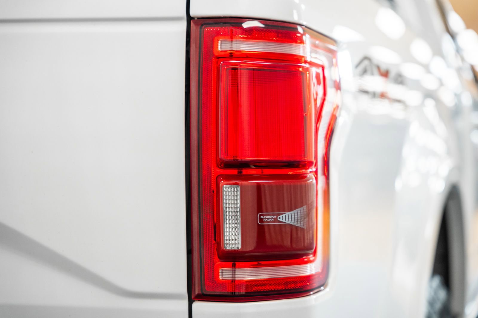 Used 2015 Ford F150 Lariat w/ Equipment Group 501A Mid image 22