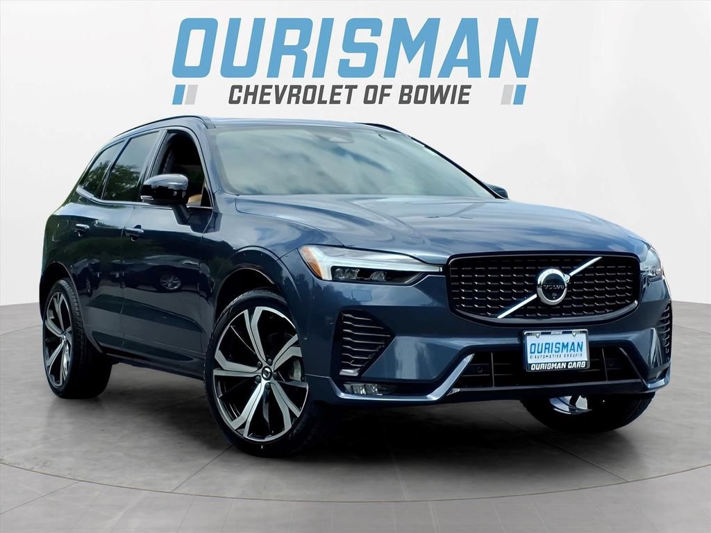 Used 2024 Volvo XC60 B5 Ultimate w/ Protection Package Premier AWD/4WD image 1