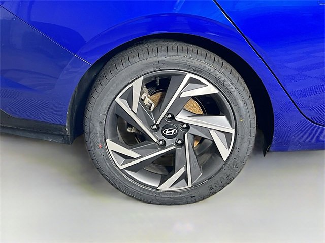 Used 2024 Hyundai Elantra Limited image 38