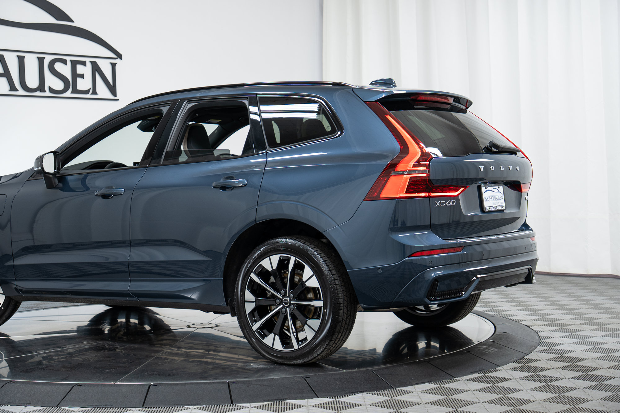 New 2026 Volvo XC60 T8 Plus w/ Climate Package AWD/4WD image 29