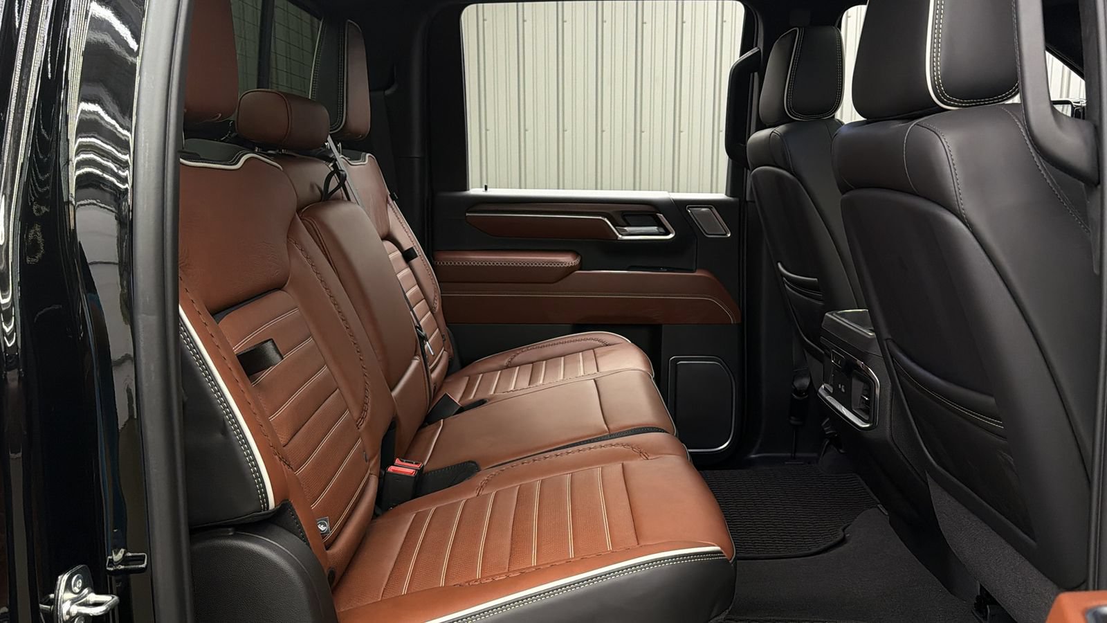 Used 2026 GMC Sierra 3500 Denali Ultimate AWD/4WD image 42
