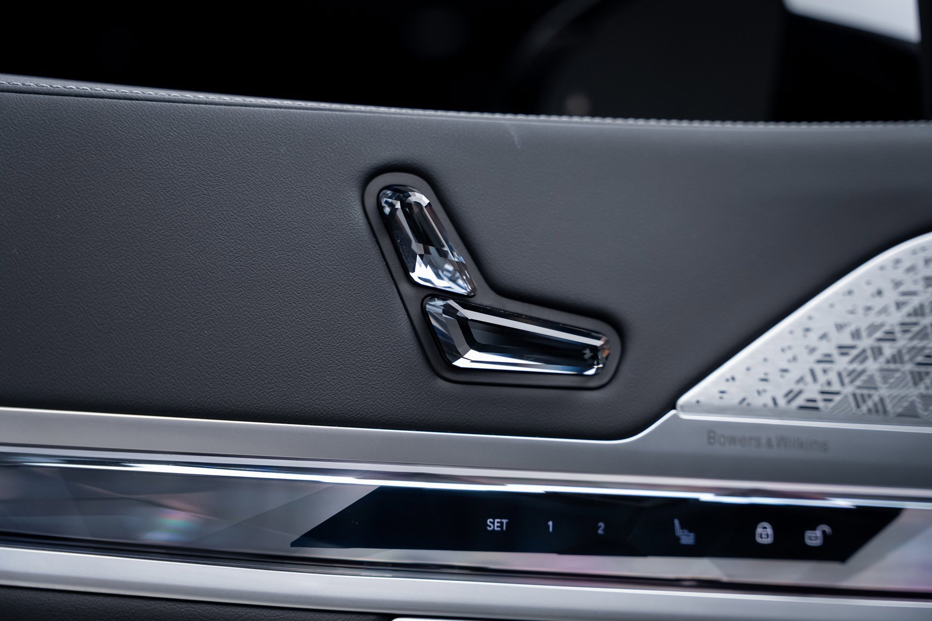 Used 2023 BMW i7 xDrive60 w/ Executive Package 2 image 52