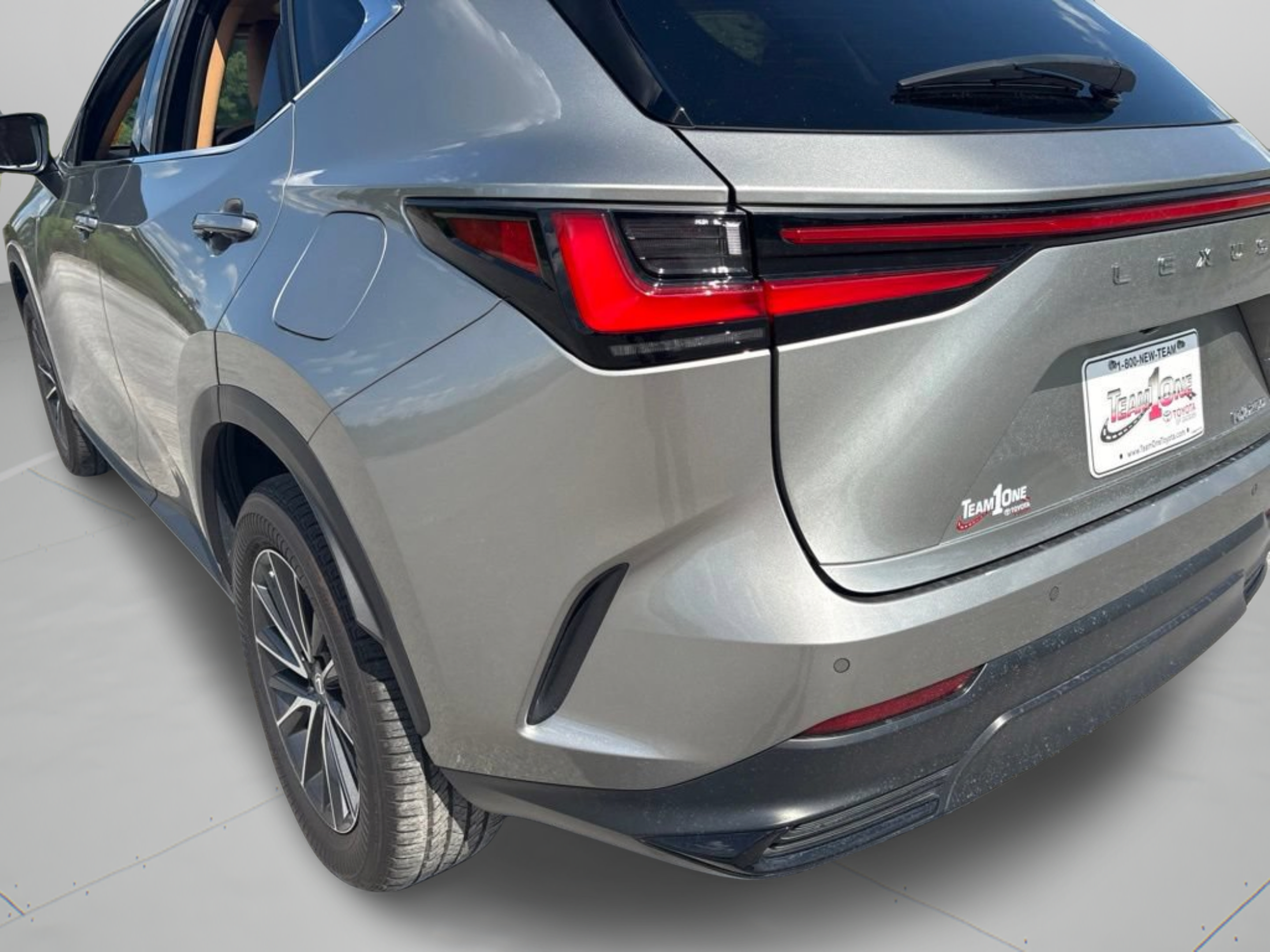 Used 2024 Lexus NX 250 FWD w/ Cold Area Package image 31