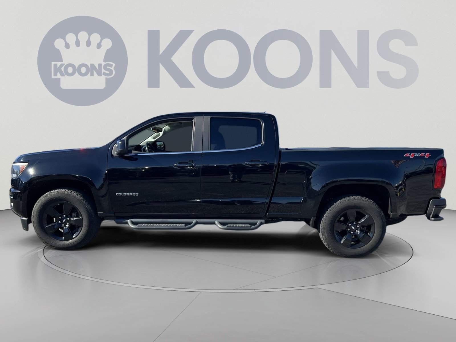 Used 2017 Chevrolet Colorado LT w/ Midnight Edition AWD/4WD image 2
