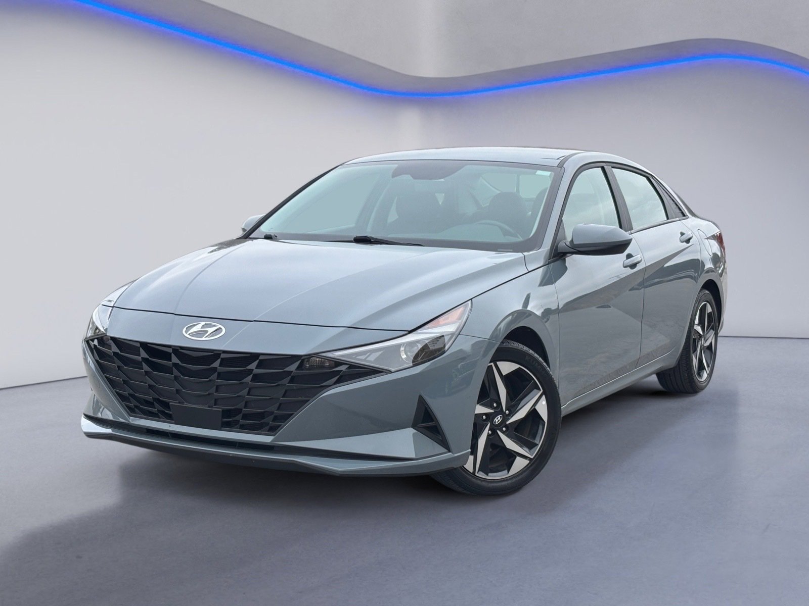 Used 2023 Hyundai Elantra SEL w/ Convenience Package image 2