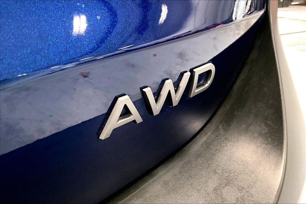 Certified 2025 Nissan Kicks SV image 31