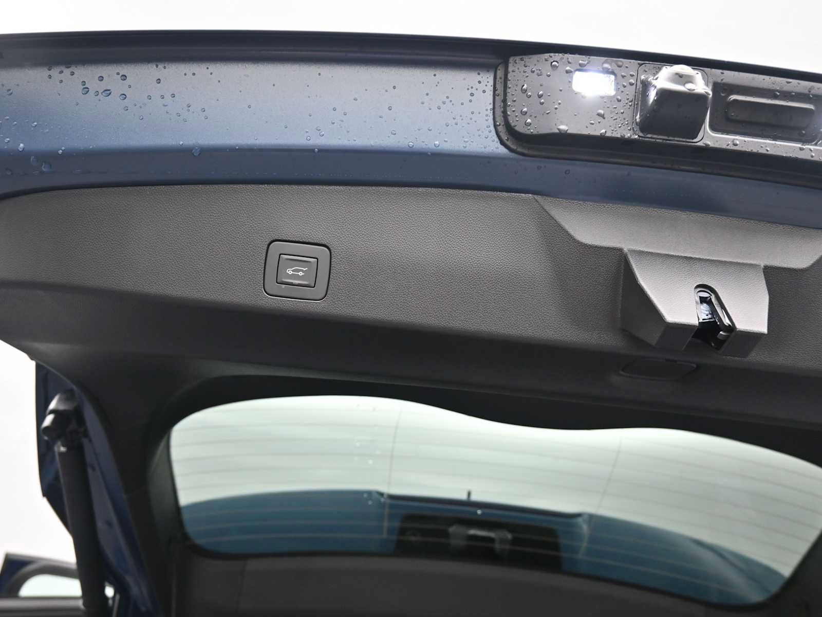 New 2026 Buick Encore GX Avenir image 9