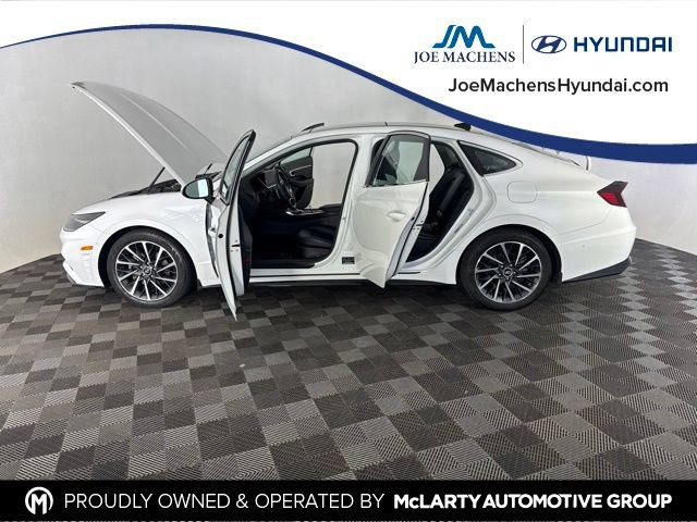 Used 2022 Hyundai Sonata Limited FWD image 9
