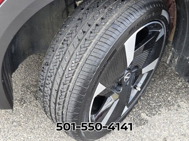 Used 2025 Nissan Kicks SR AWD/4WD image 20