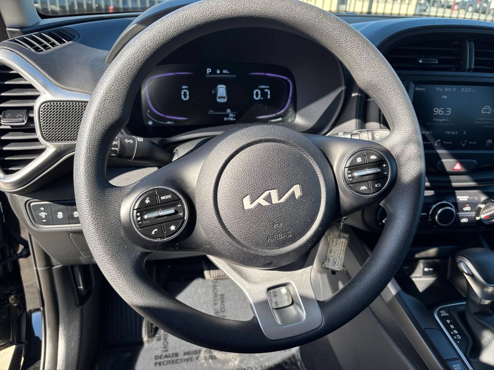 Used 2025 Kia Soul LX w/ LX Technology Package FWD image 27