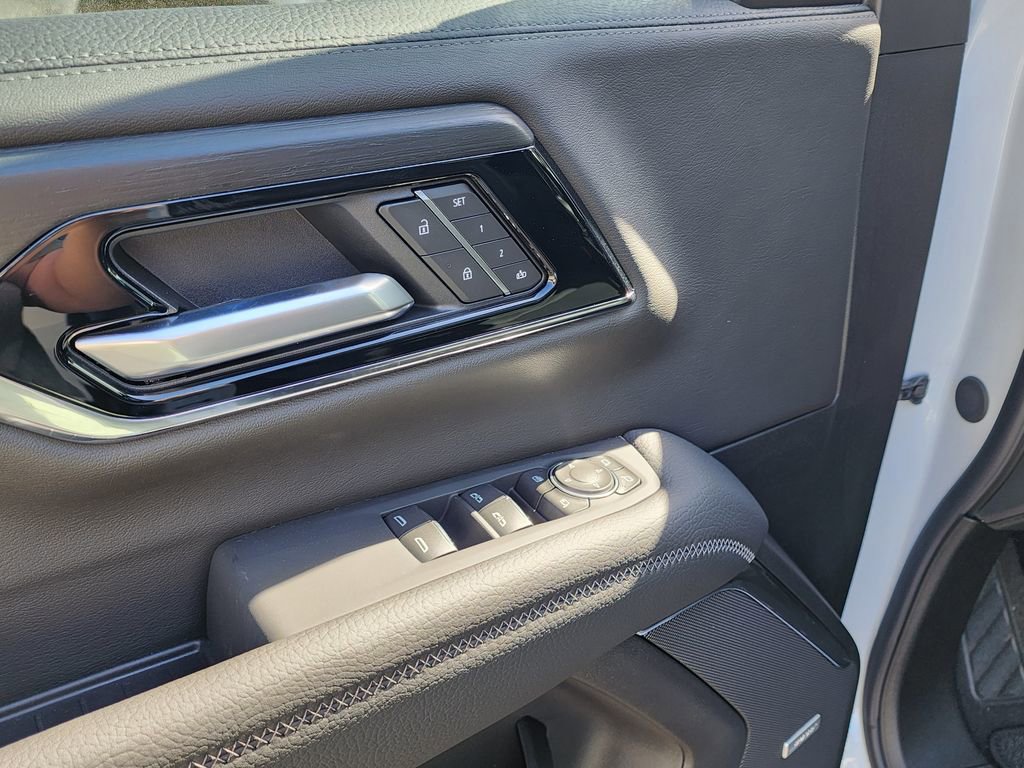 New 2026 GMC Yukon Denali image 13