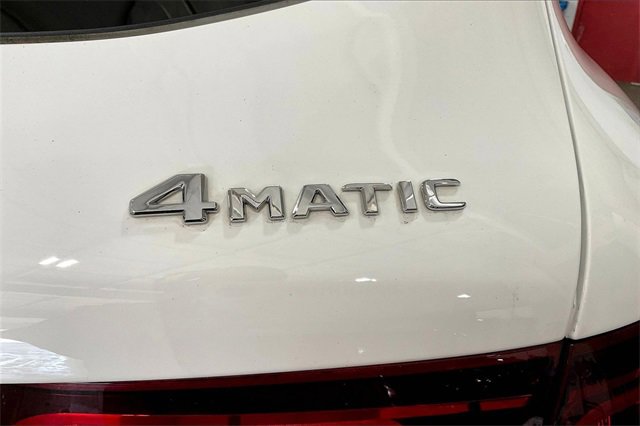 Used 2021 Mercedes-Benz GLC 300 4MATIC image 8