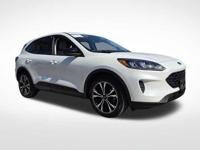 Certified 2022 Ford Escape SE w/ SE Sport Appearance Package image 1