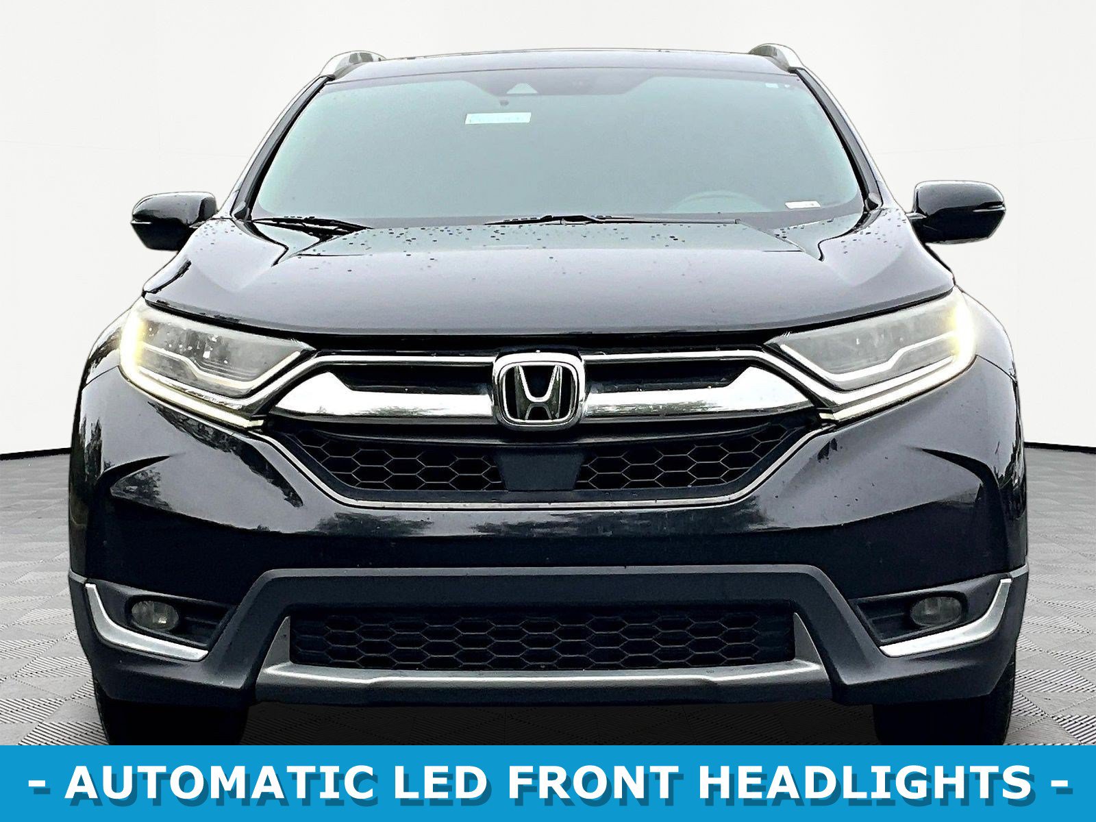 Used 2019 Honda CR-V Touring image 2