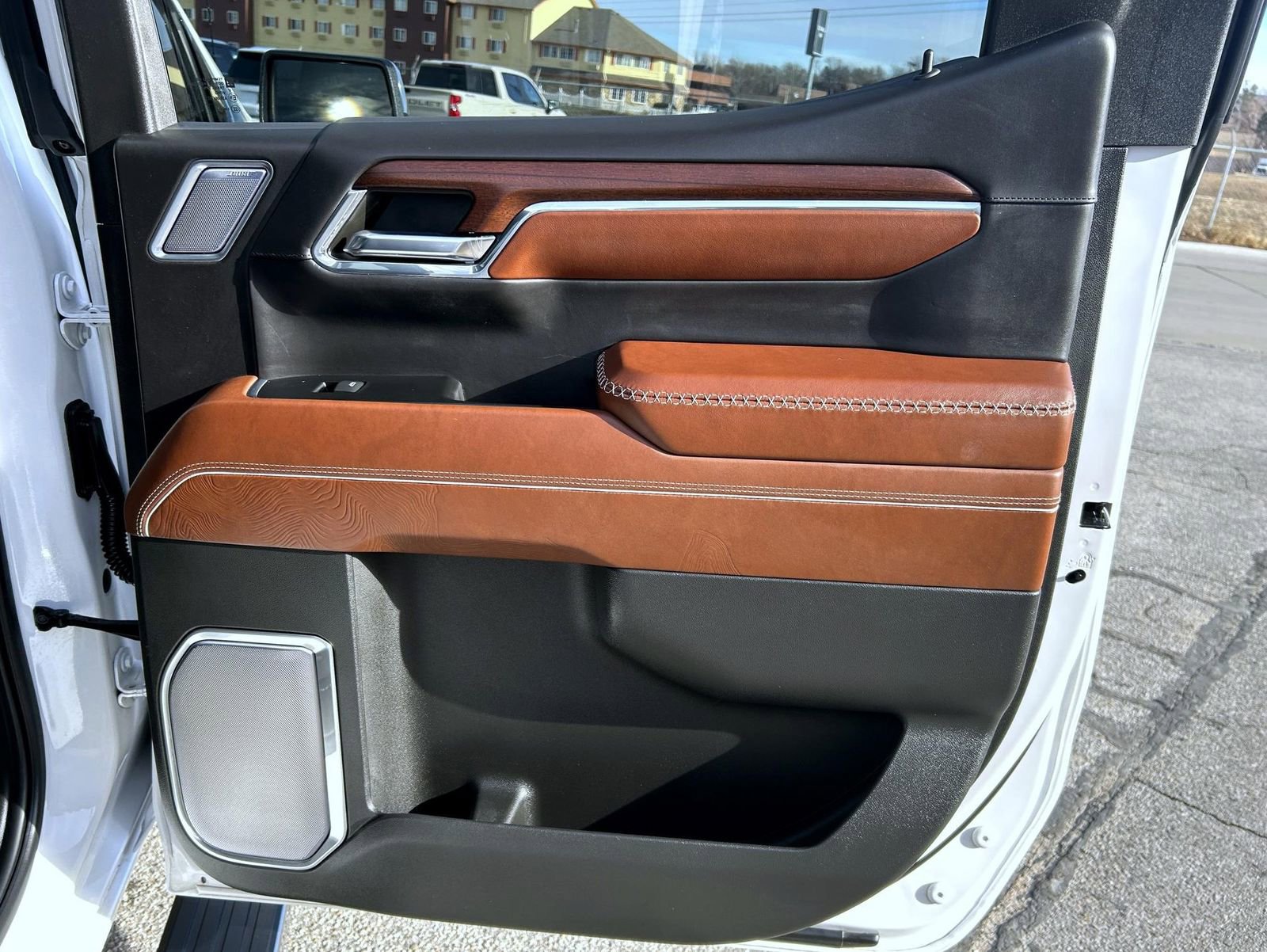 Used 2024 GMC Sierra 1500 Denali Ultimate image 18