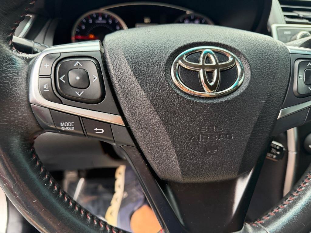 Used 2017 Toyota Camry SE FWD image 33