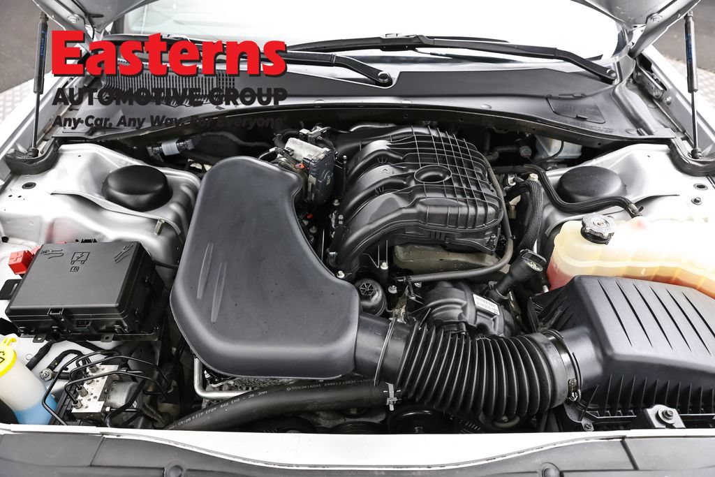 Used 2023 Chrysler 300 S RWD image 7