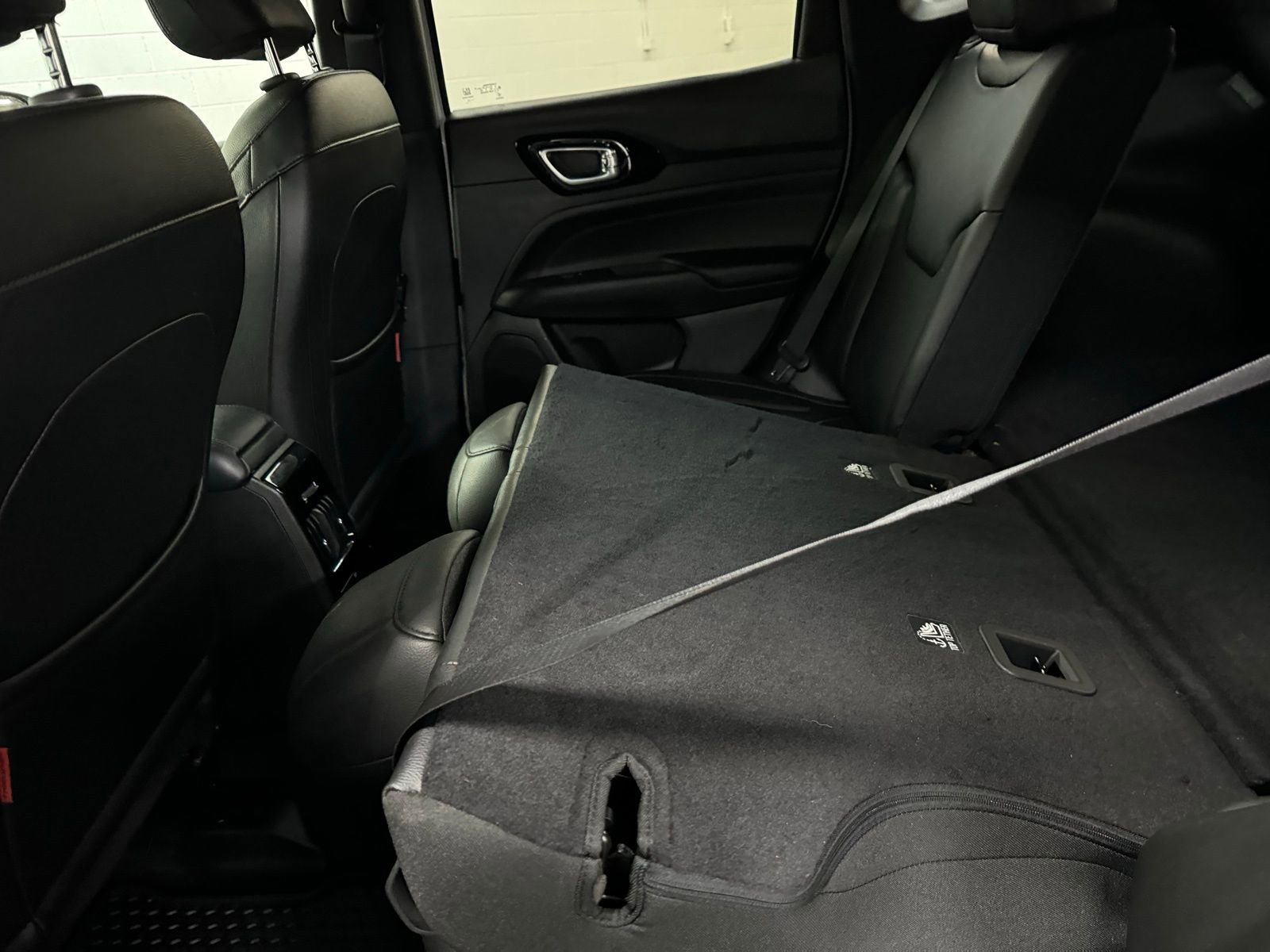 Used 2024 Jeep Compass Trailhawk w/ Trailhawk Convenience Group image 27