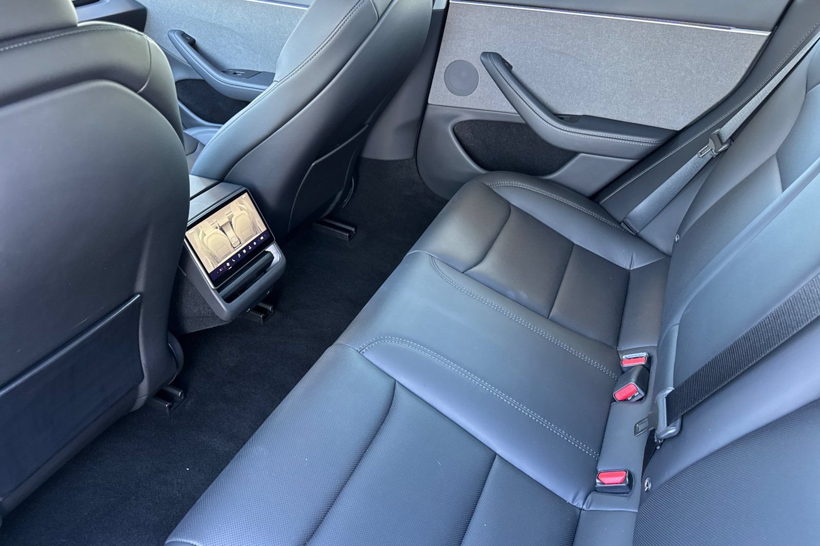 Used 2025 Tesla Model 3 Long Range RWD image 14
