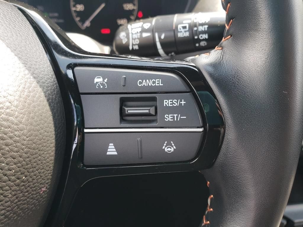 Used 2025 Honda HR-V Sport image 12