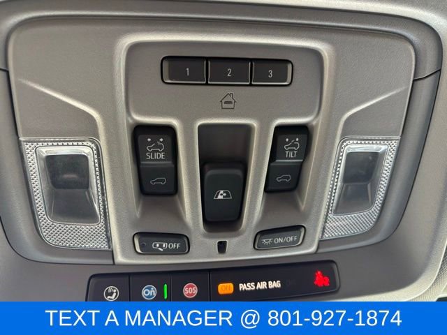 Used 2022 GMC Sierra 3500 Denali w/ Denali Ultimate Package AWD/4WD image 28